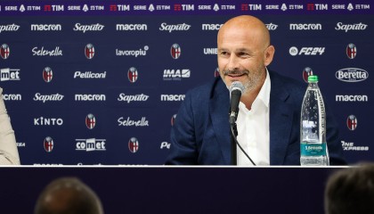 4战全胜排名第4，官方：博洛尼亚主帅伊达利诺当选意甲三月最佳