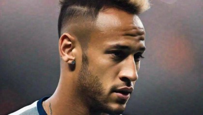 替补席飞出金凤凰！皇马&quot;铜墙铁壁&quot;成豪门香饽饽，老佛爷笑开花？