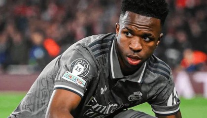 皇马巴西双子星被粉丝诟病，欧冠表现黯淡