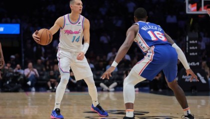 沃克29分韦尔19+17 希罗20分热火送76人12连败